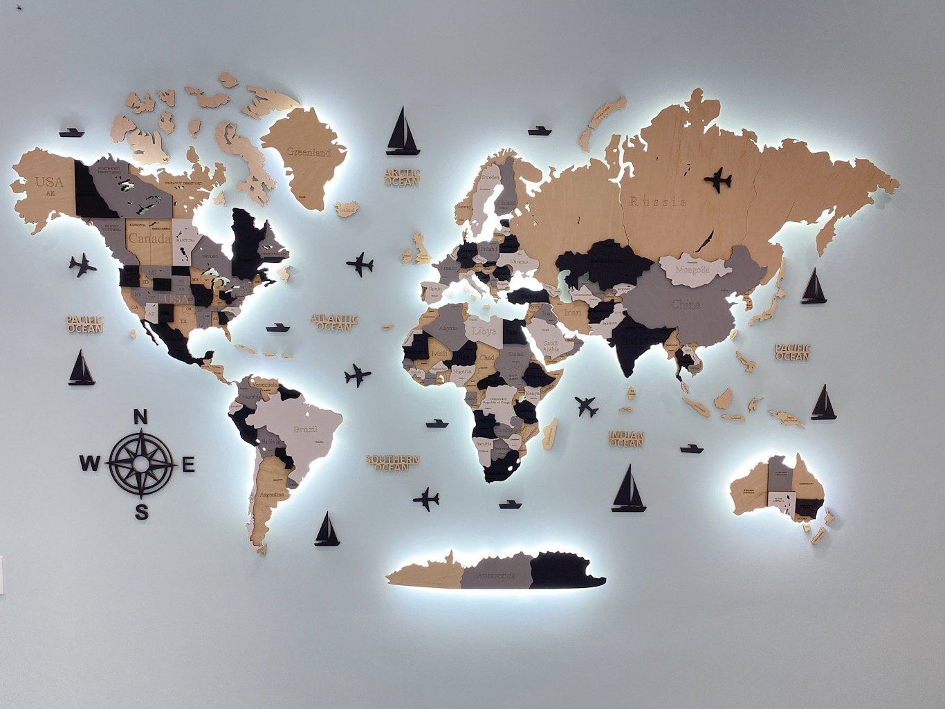 3D LED WOODEN WORLD MAP “EBONY” WoodLeo
