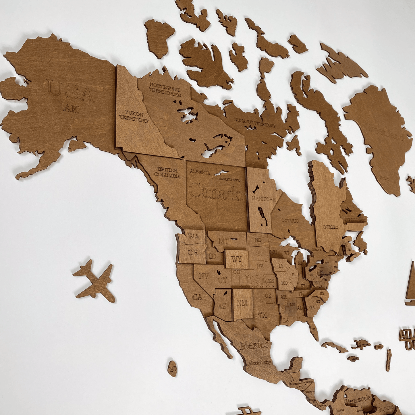 CARTE DU MONDE EN BOIS 3D "VENGE"